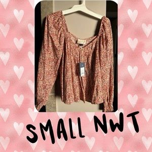 NWT Size small off the shoulder top!